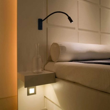 Wand- en bedlamp 3W 3000K met USB en schakelaar sfeer